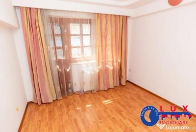 Casă cu 4 camere cu Teren 110 Mp în Central - 4