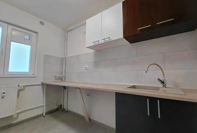 Apartament cu 3 camere decomandat în Giurgiului - 10