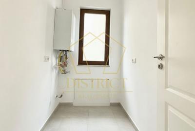 Casă cu 5 camere cu Canalizare în Dumbrăvița