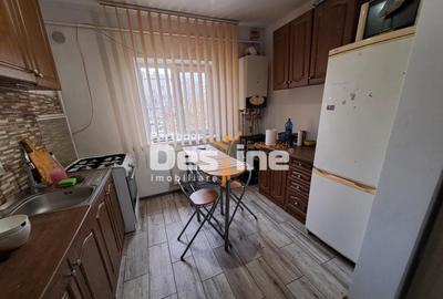 Apartament 3 camere, decomandat , Valea Lupului, 88.900 eur - 2