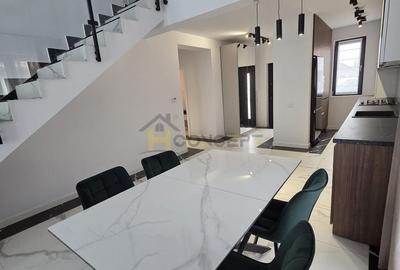 Casă individuală cu 4 camere cu Canalizare în Central