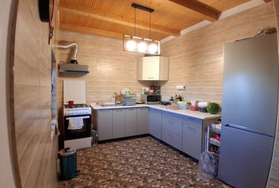 Vand casa generoasa in Tiganasi, Jud. Iasi - 2