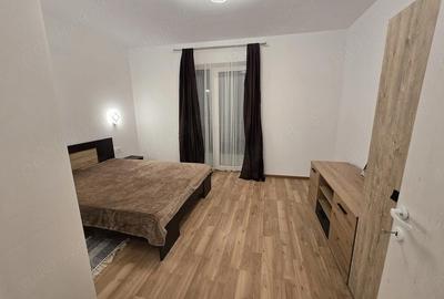 Apartament cu 3 camere semidecomandat în Central - 3