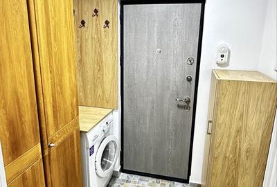 Garsonieră decomandată în Central - 2