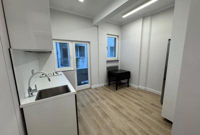 Inchiriere apartament trei camere renovat lux ideal firma/rezidenta Piata Amzei - 10