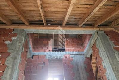 Casă cu 7 camere cu Teren 4421 Mp în Curtici - 8