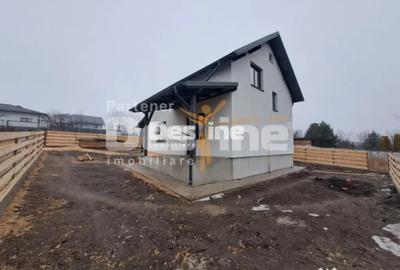 Casă cu 5 camere cu Canalizare în Balciu - 9