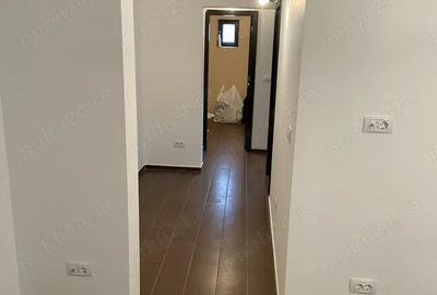 Apartament 3 camere situat zona confectii - 1