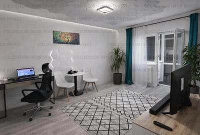 Apartament cu 2 camere decomandat în Tractorul