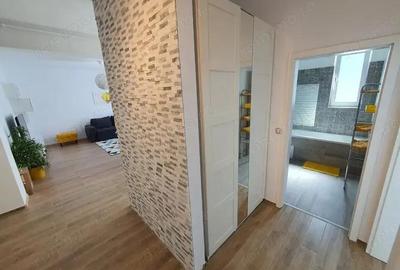 Apartament cu 3 camere în Girocului