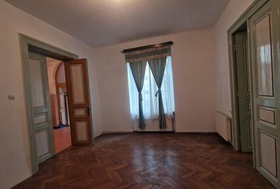 Casa 2 camere, 64mp, Centru, zona Facultatii de Medicina - 4