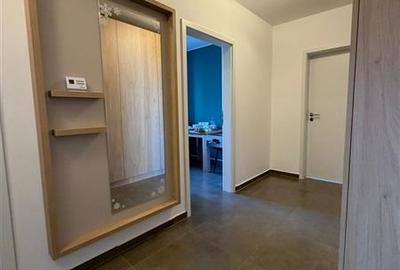 Apartament cu 2 camere decomandat, mobilat în Tractorul - 8