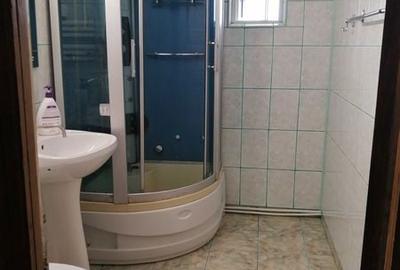 Apartament cu 3 camere decomandat în Traian - 3