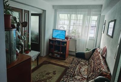 Apartament cu 3 camere semidecomandat în Mărăței - 2