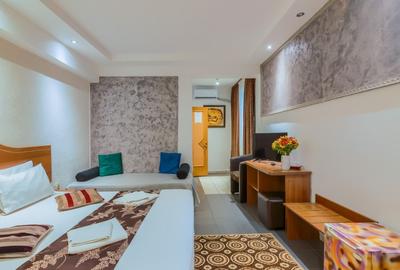 Casă individuală cu 12 camere cu Canalizare în Știrbei Vodă - 9