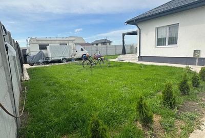 Casă cu 4 camere cu Teren 500 Mp în Olteni - 8
