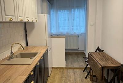 Apartament cu 3 camere decomandat în Podu Roș - 4
