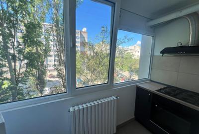 Apartament cu 2 camere semidecomandat, mobilat în Tomis III - 18