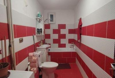Apartament cu 3 camere semidecomandat în Central - 8