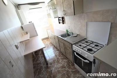 Apartament cu 2 camere decomandat în Punctele Cardinale - 4