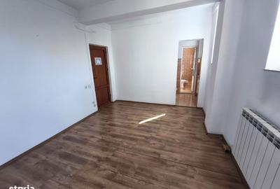 Spațiu comercial, de 315 mp, în Sud - 10