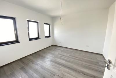 Casă individuală cu 5 camere cu Canalizare în Săcălaz - 11