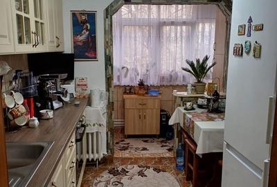 Apartament cu 2 camere decomandat în Burdujeni