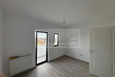 Apartament cu 3 camere semidecomandat în Dancu - 5