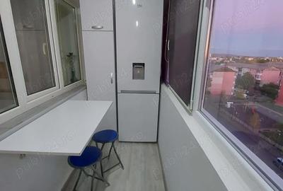 Apartament cu 2 camere decomandat în Micro 6