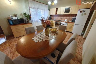 Oportunitate de investitie: 2 case total 8 camere si SAD - Freidorf - 10