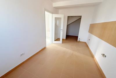 Duplex / 6 Camere / 3 Bai / Teren 250 mp - 8