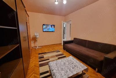 Garsonieră decomandată în Central - 3