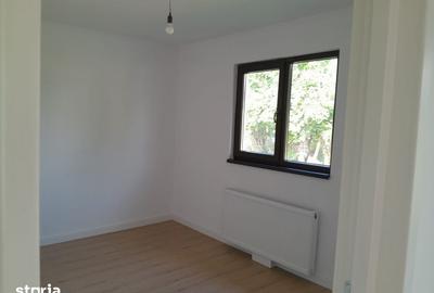 Casă cu 3 camere cu Teren 700 Mp în Merișani - 11