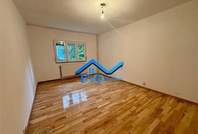 Apartament de inchiriat, 2 camere, etajul 1, nemobilat, Frum - 1
