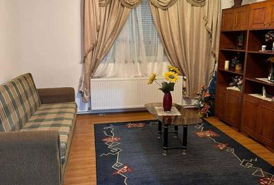 Casă cu 4 camere în Central - 2