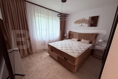Apartament cu 3 camere semidecomandat, mobilat în Tractorul - 6