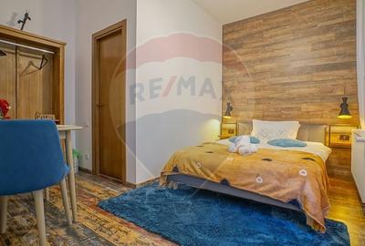 Casă individuală cu 6 camere în Centrul Istoric