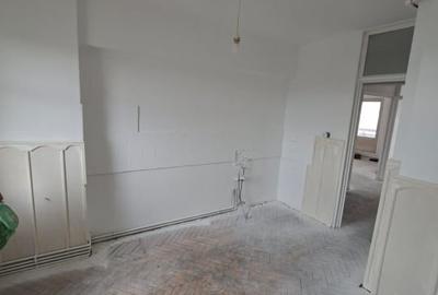 Apartament cu 3 camere decomandat în Unirii - 8