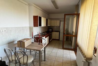 Vand ap cu 3 camere - 1