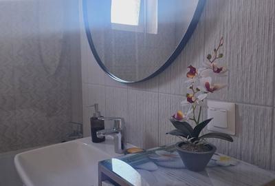 Apartament cu 3 camere decomandat în Bartolomeu