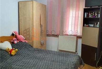 Apartament 3 camere cf 1  decomandat zona Micro 3 - 3