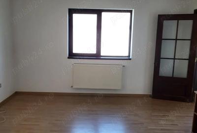 Casă cu 4 camere în Sarichioi - 2