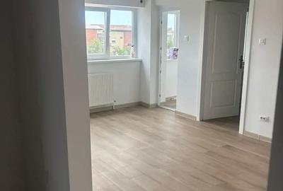 De vanzare apartament cu 2 camere etaj 4 ,zona Bulevard Mihai Viteazu . - 3