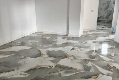 Apartament cu 3 camere în Central - 10