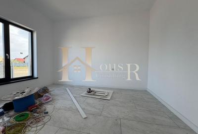 La 5 minute de 4 benzi.Toate Utilitatile.Teren 340 mp - 11