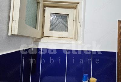 Casă cu 2 camere decomandat cu Canalizare în Central - 13