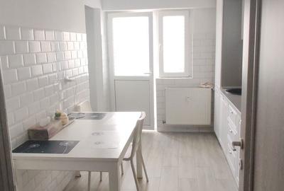 Apartament cu 3 camere decomandat în Republicii - 8
