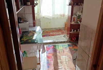 Apartament cu 3 camere decomandat în Tomești - 2