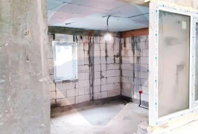 Casă cu 7 camere cu Garaj în Sabasa - 8