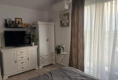 Apartament 3 camere Laminorului decomandat 85 mp, etaj 3 ,metrou 4 min - 16